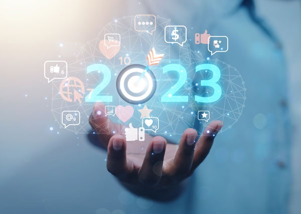 Coverbild - 6 Expertenmeinungen zu den B2B-Marketing-Trends 2023