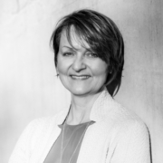 TIK 2024 Expertenbeirat - Portraitfoto Silke Lang